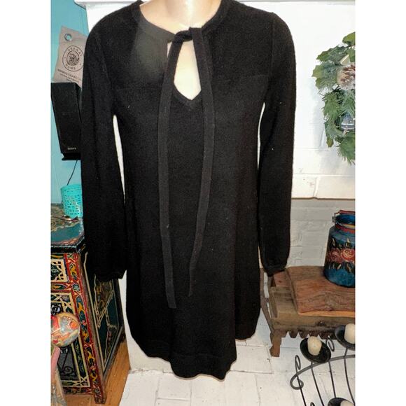 VINTAGE BLACK CASHMERE LONG SLEEVED DRESS S/M - Picture 1 of 5